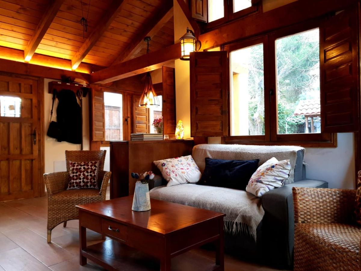 Acogedora Casa Rural En La Sierra De Madrid Матаелпино Екстериор снимка