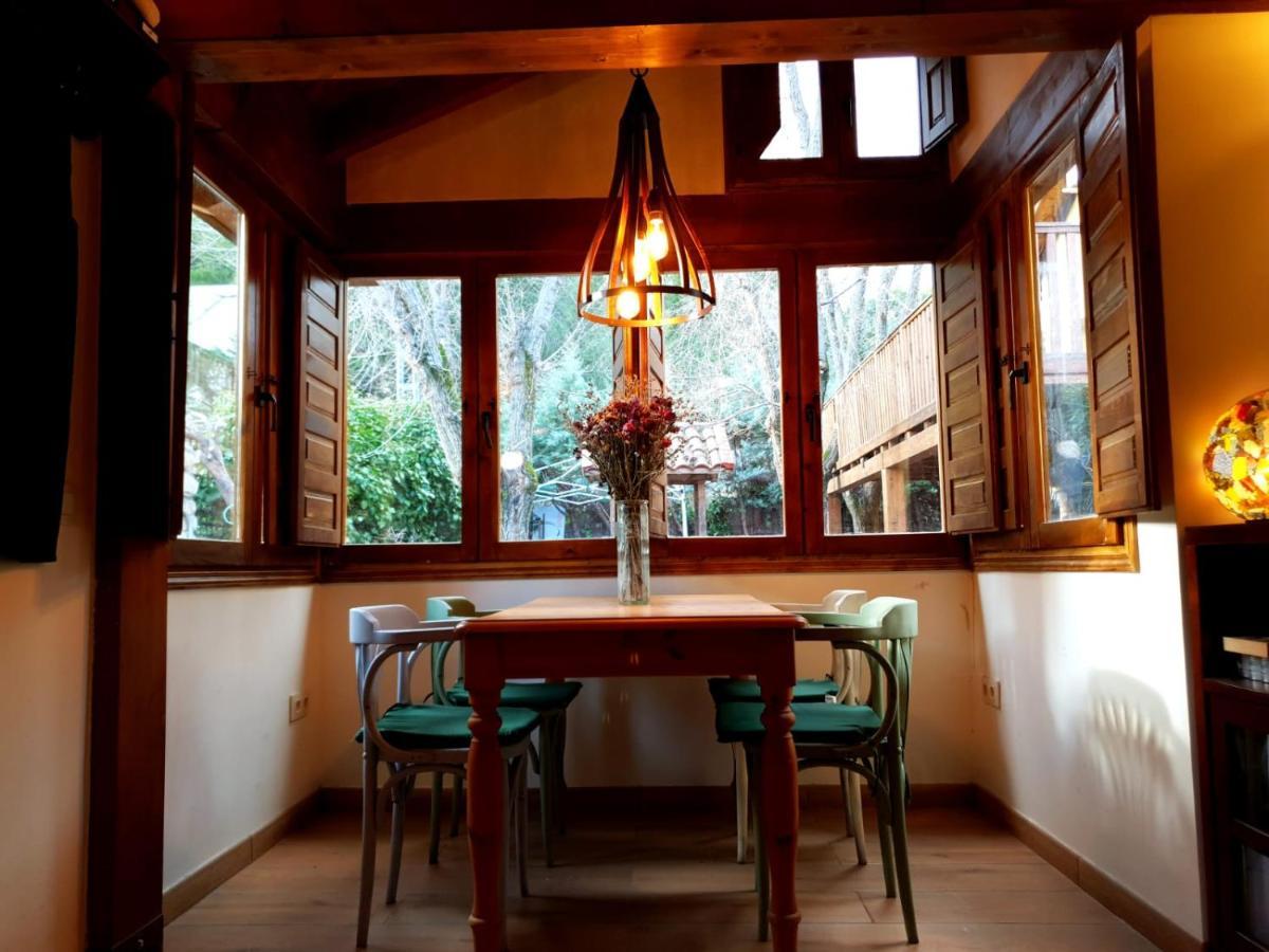 Acogedora Casa Rural En La Sierra De Madrid Матаелпино Екстериор снимка