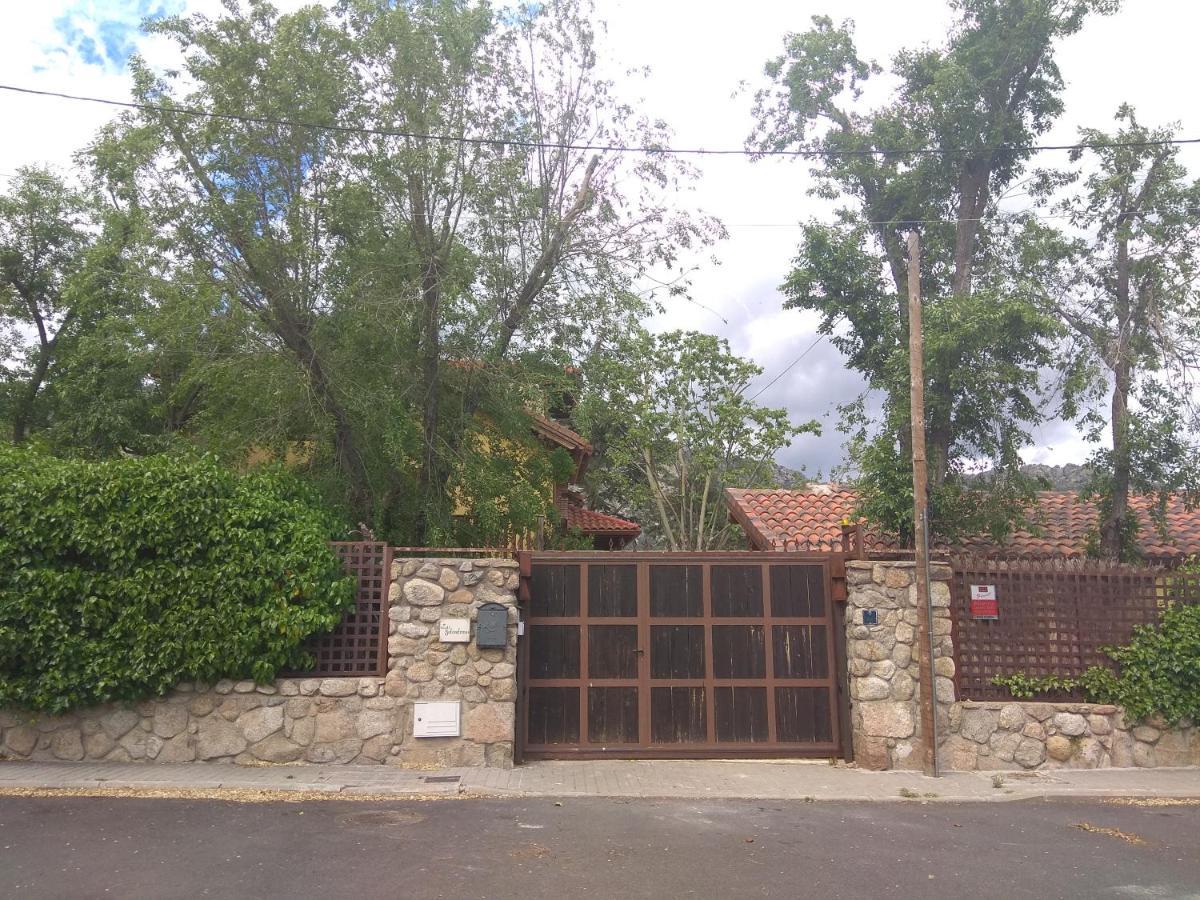 Acogedora Casa Rural En La Sierra De Madrid Матаелпино Екстериор снимка