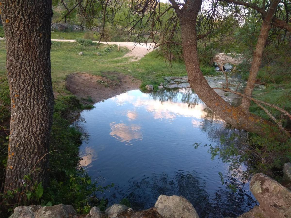 Acogedora Casa Rural En La Sierra De Madrid Матаелпино Екстериор снимка