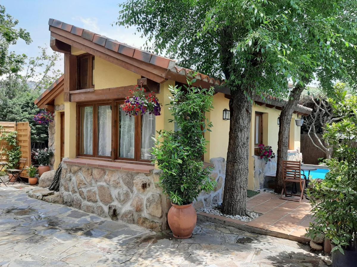 Acogedora Casa Rural En La Sierra De Madrid Матаелпино Екстериор снимка