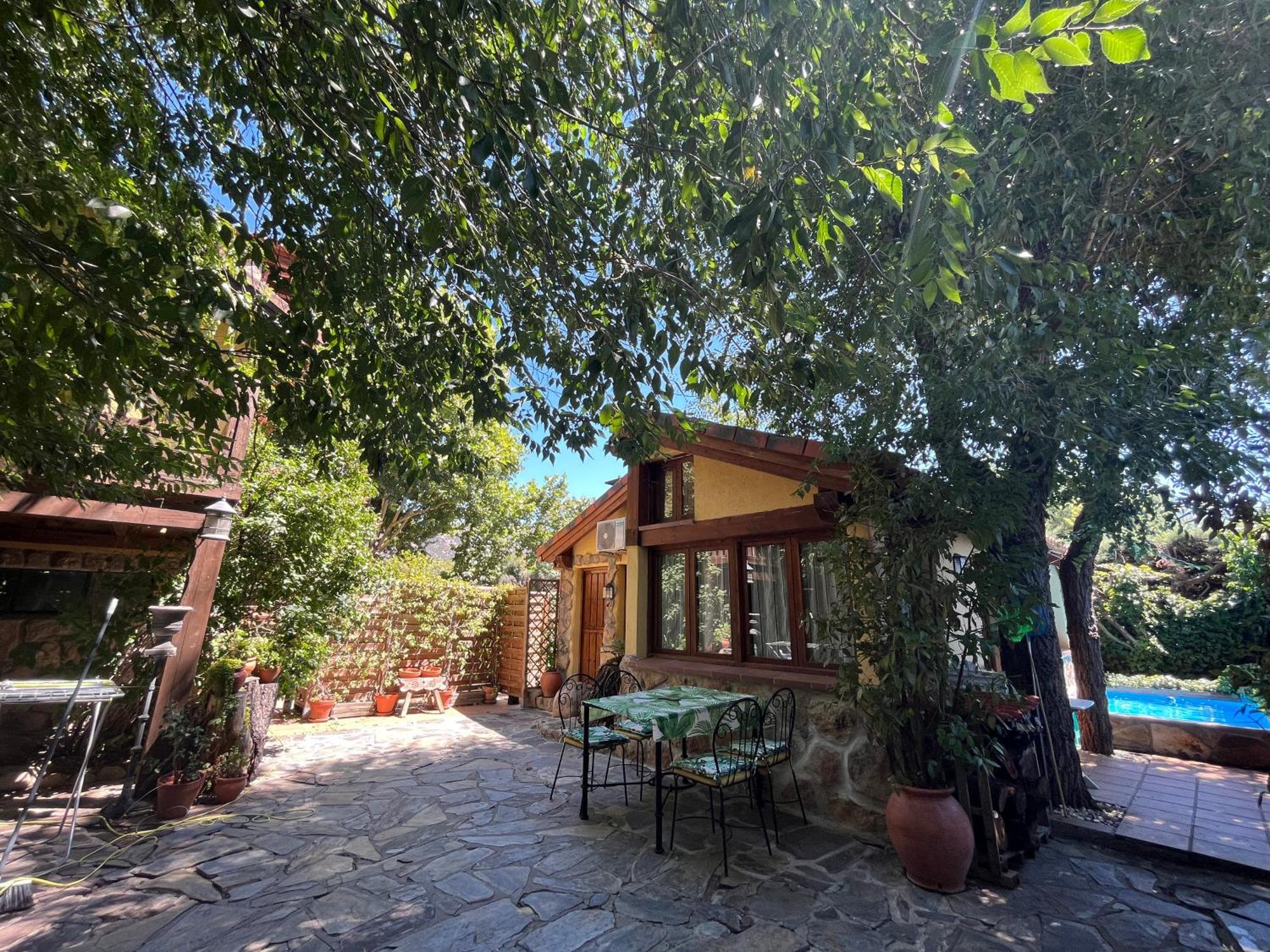 Acogedora Casa Rural En La Sierra De Madrid Матаелпино Екстериор снимка